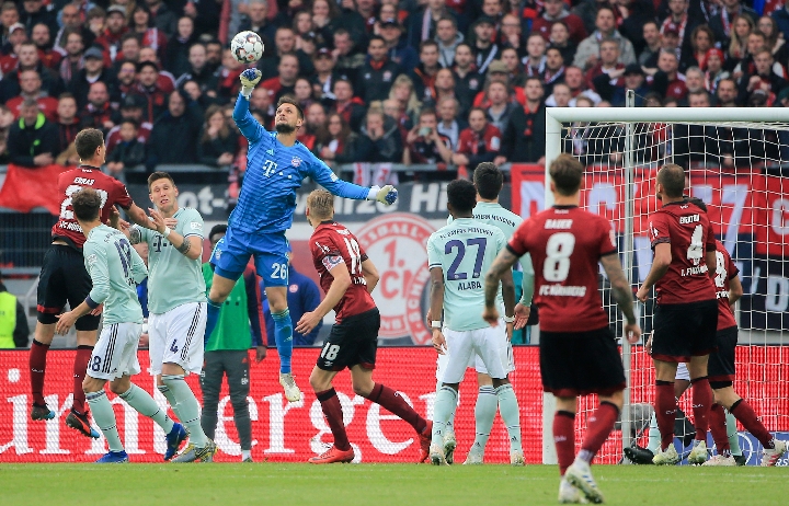 医疗团队在 医疗团队在