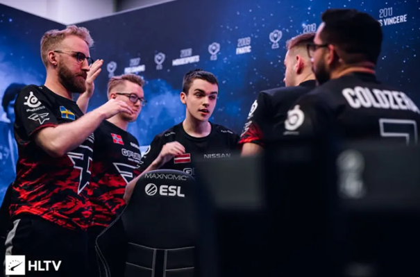 后一位大牌 后一位大牌