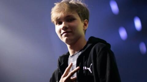 而這對神秘 而這對神秘