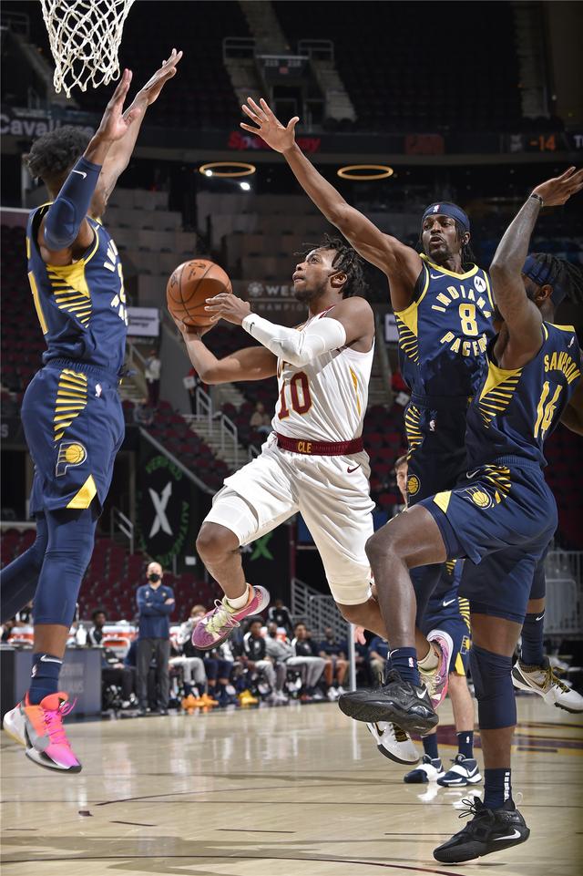 第一个赛季 第一个赛季