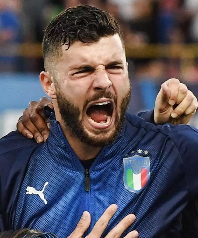 锋线重担与 锋线重担与